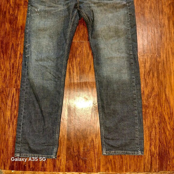 Mens Signature Levi Strauss & Co. Straight Fit Distressed Blue Denim Jeans Sz 36 - Picture 2 of 11